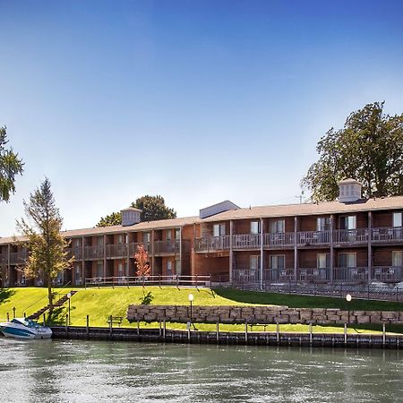 Best Western River Terrace Cheboygan Eksteriør bilde