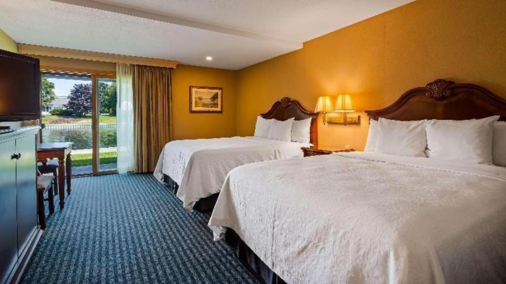 Best Western River Terrace Cheboygan Eksteriør bilde
