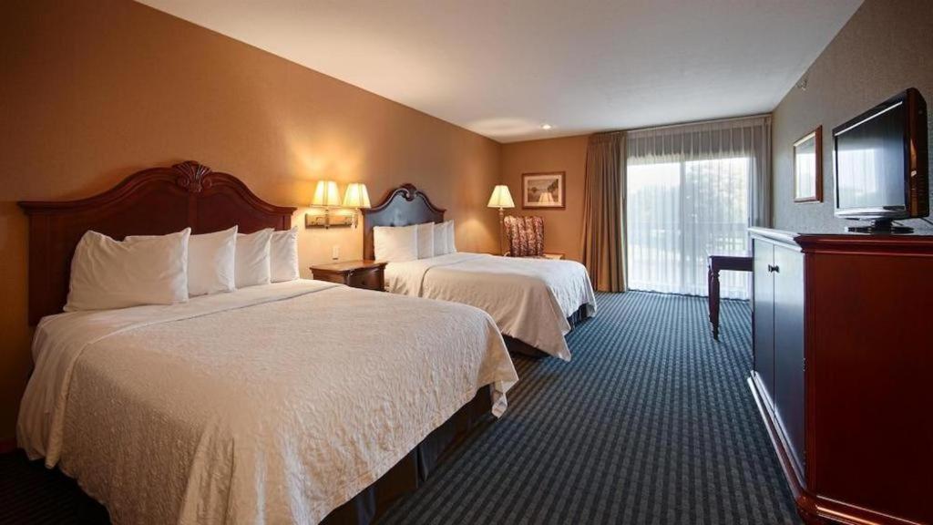 Best Western River Terrace Cheboygan Eksteriør bilde