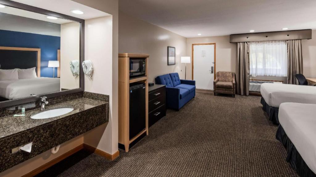 Best Western River Terrace Cheboygan Eksteriør bilde