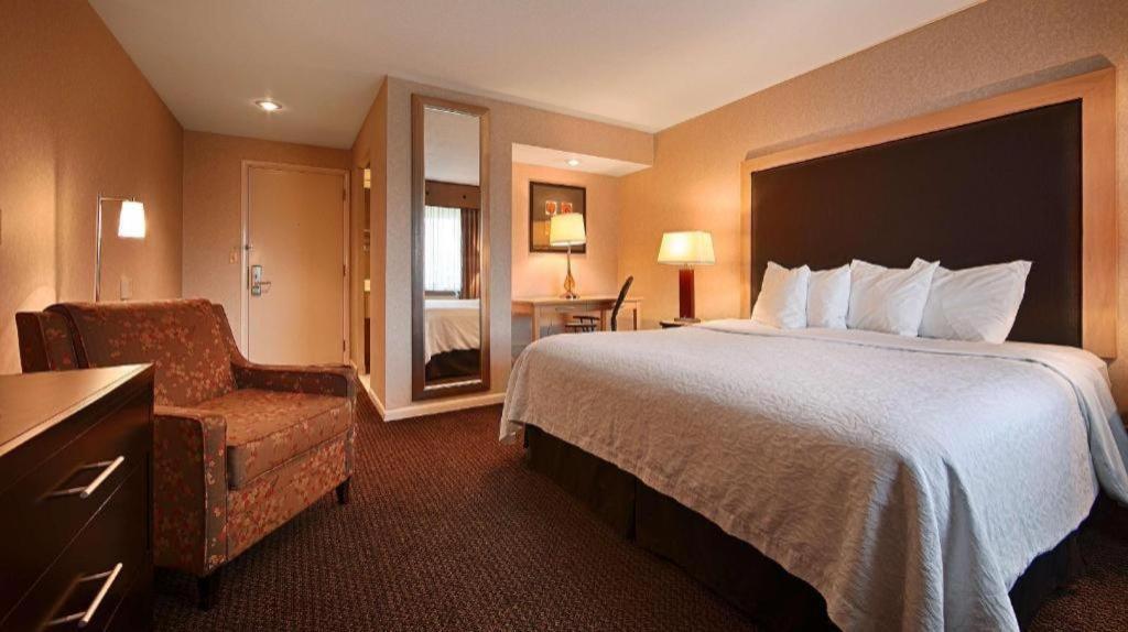Best Western River Terrace Cheboygan Eksteriør bilde