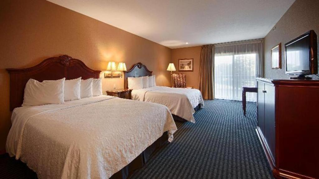 Best Western River Terrace Cheboygan Eksteriør bilde